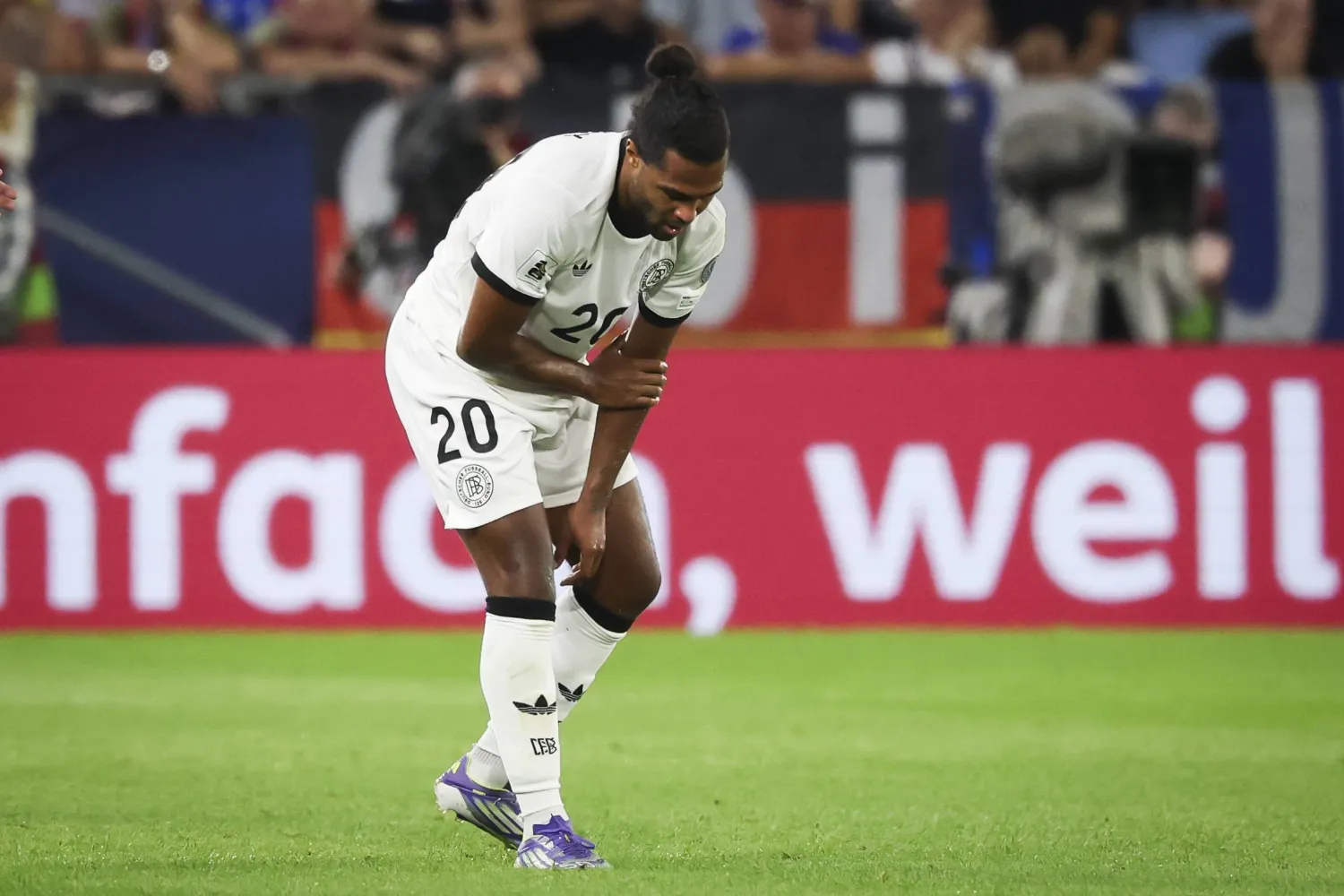 سيرج غنابري جاهز للمشاركة مع المانشافت (د.ب.أ)