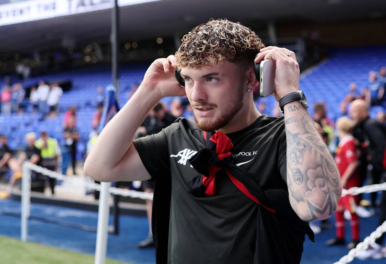 هارفي إليوت (رويترز)