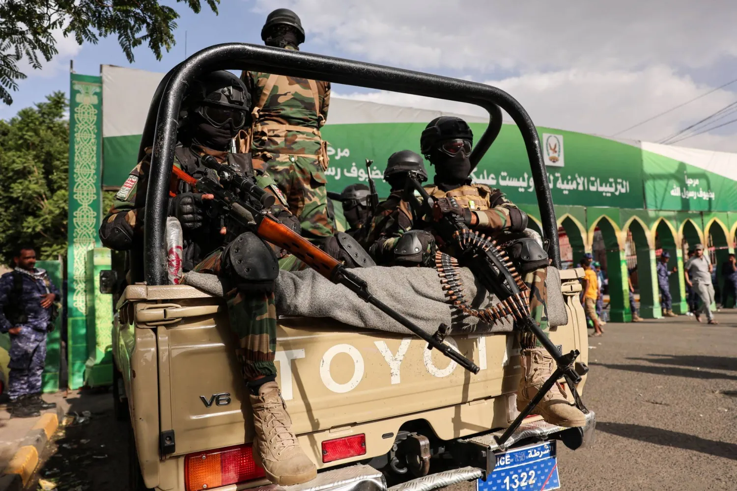 Houthi police troopers ride a patrol truck at Sabeen Square in central Sanaa, Yemen September 4, 2025. REUTERS/Khaled Abdullah