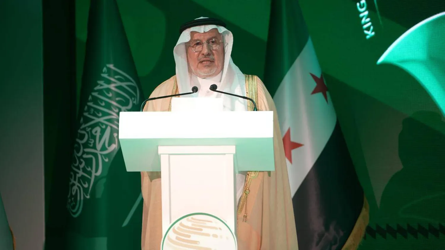 الدكتور عبد الله الربيعة المشرف العام على «مركز الملك سلمان للإغاثة» (تصوير: تركي العقيلي)