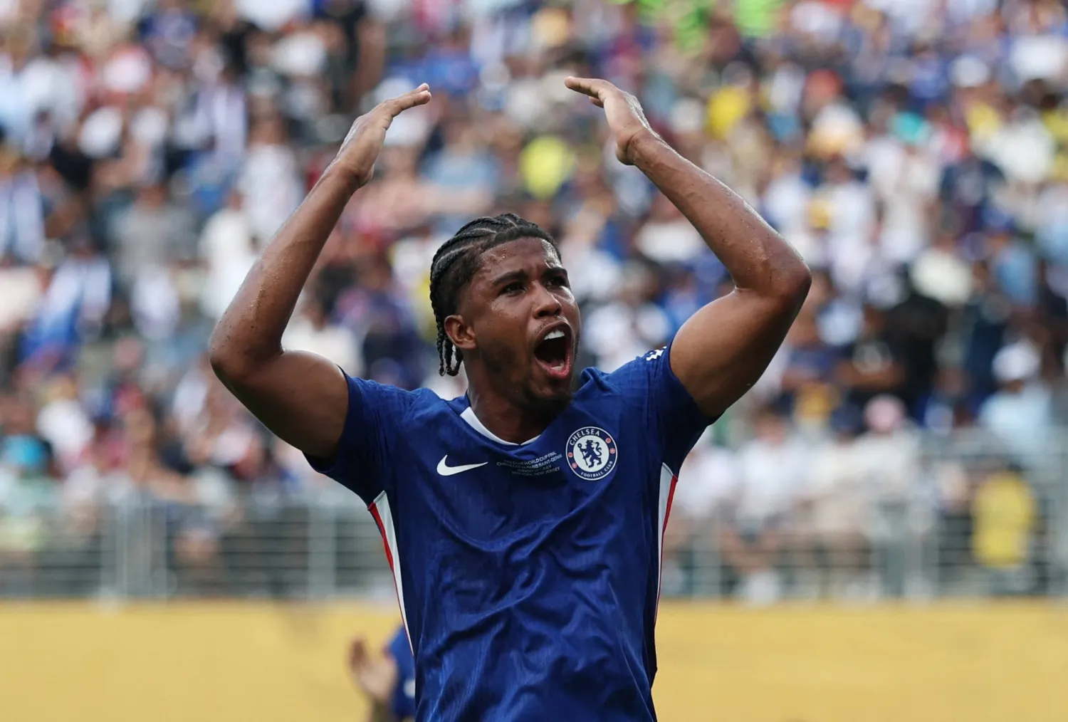 أندريه سانتوس (رويترز)