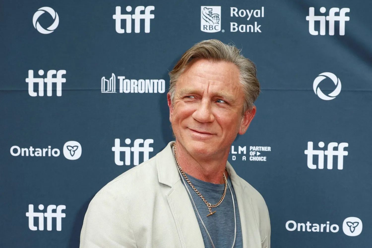 Cast member Daniel Craig poses on the red carpet for "Wake Up Dead Man: A Knives Out Mystery" as the Toronto International Film Festival (TIFF) returns for its 50th edition in Toronto, Ontario, Canada, September 6, 2025. REUTERS/Carlos Osorio