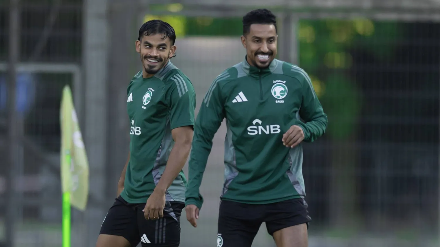 الدوسري عاد بعد غياب إلى تدريبات الأخضر (المنتخب السعودي) 