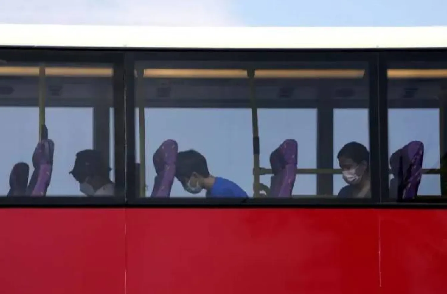 دوار الحركة حالة شائعة يشعر فيها الشخص بعدم الارتياح الناجم عن أنواع معينة من الحركة خصوصاً السفر في السيارة أو الحافلة (أ.ب)