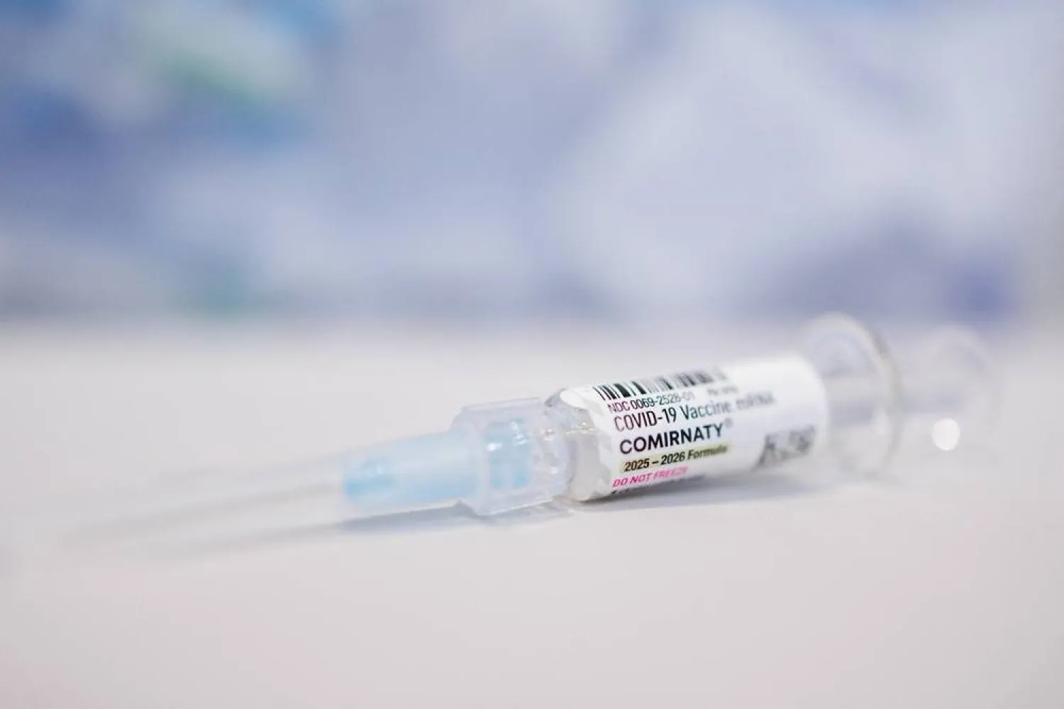 An illustration photo shows a dose of the Pfizer-BioNTech coronavirus disease (COVID-19) vaccine from Skippack Pharmacy during the Senior Fair at Trinity Lutheran Church in Lansdale, Pennsylvania, US September 4, 2025. (Reuters) 