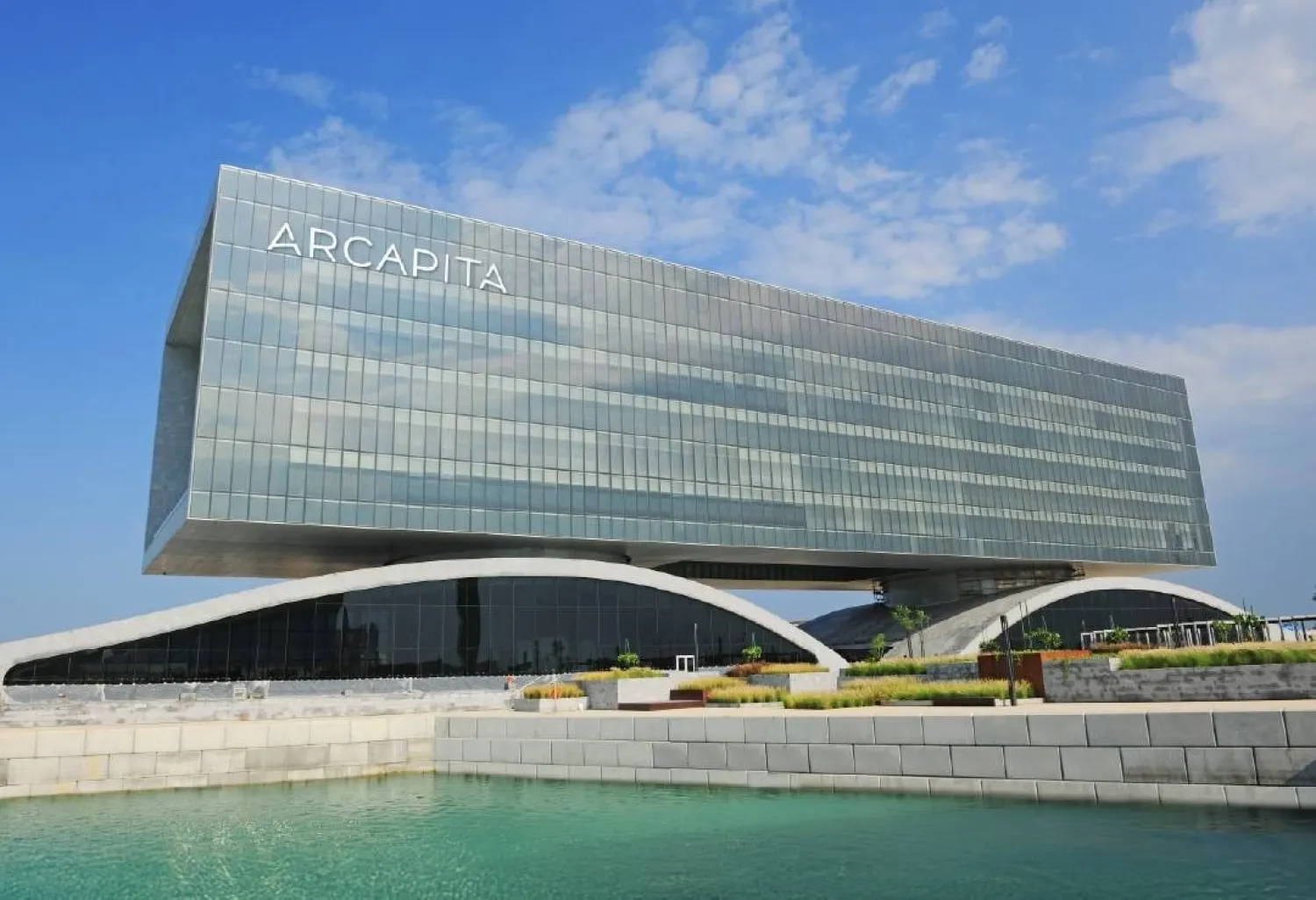 مقر شركة «آركابيتا» في العاصمة البحرينية المنامة (الشرق الأوسط)