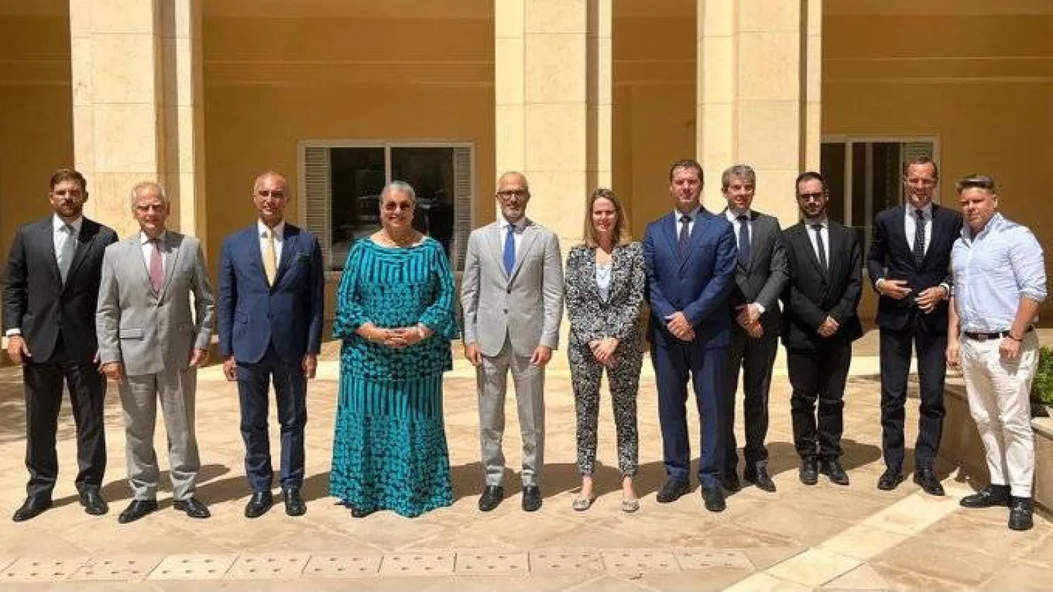 صورة وزّعتها البعثة الأممية لاجتماع تيتيه وسفراء الاتحاد الأوروبي في العاصمة الليبية