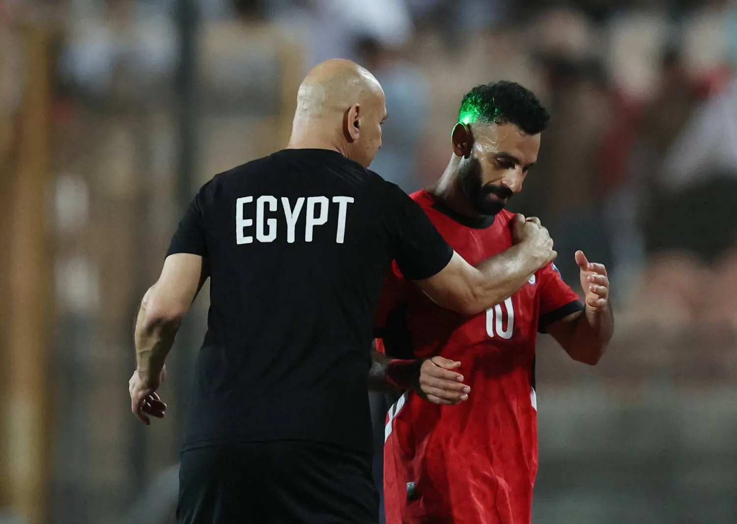 محمد صلاح قاد مصر لتعادل سلبي أمام بوركينا فاسو (رويترز)