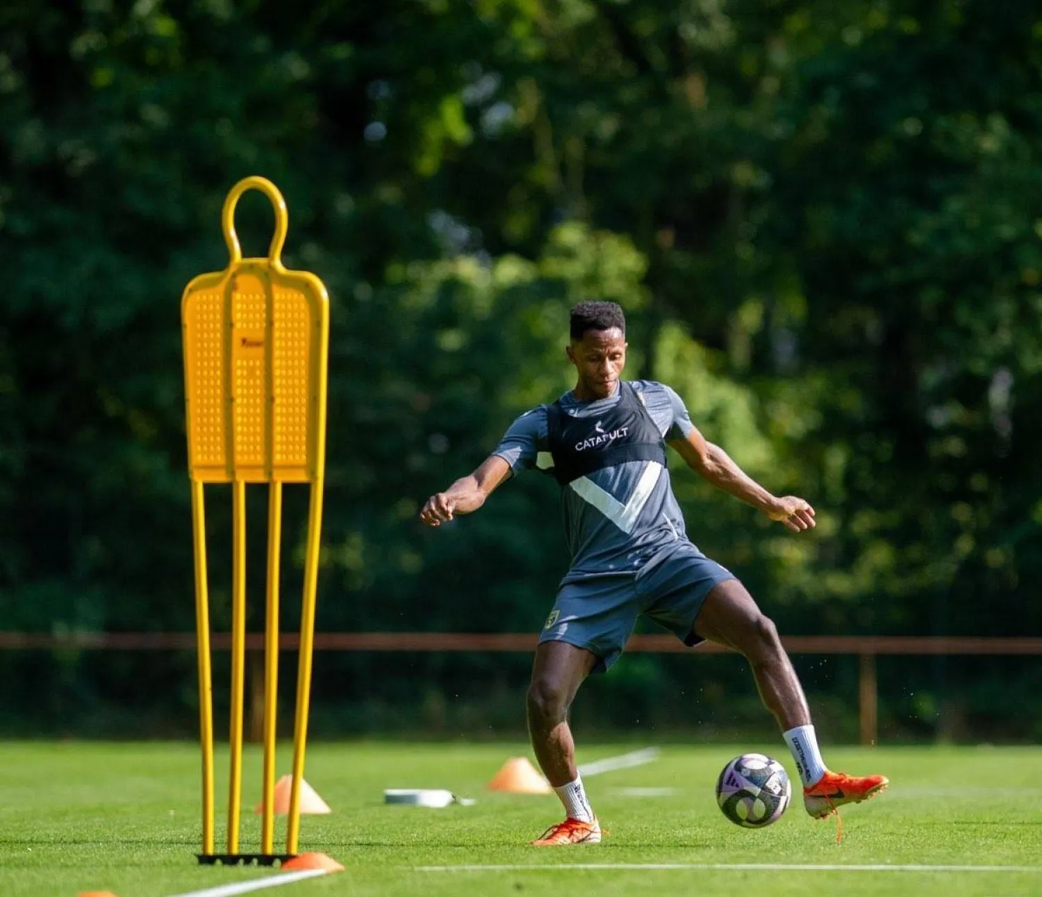 عبد الفتاح آدم (نادي التعاون)