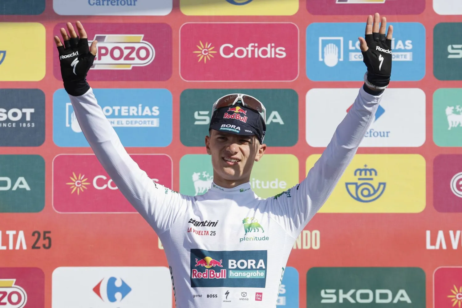 جوليو بيليتساري (إ.ب.أ)