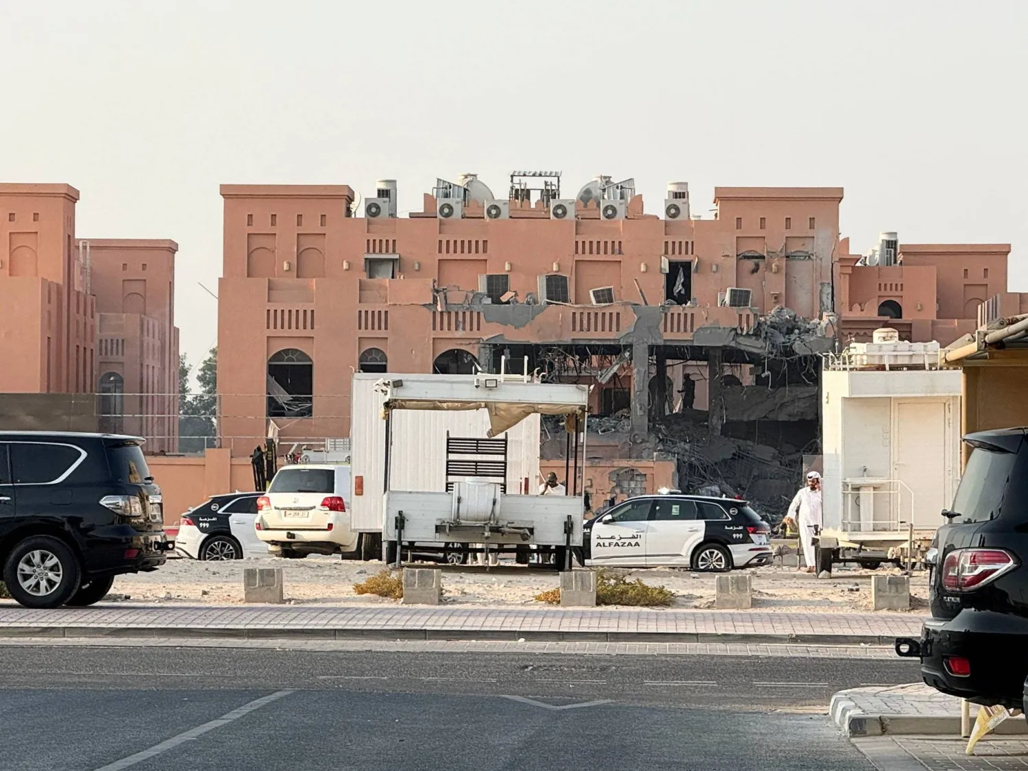 FILE PHOTO: A damaged building, following an Israeli attack on Hamas leaders, in Doha, Qatar, September 9, 2025. REUTERS/Ibraheem Abu Mustafa/File Photo