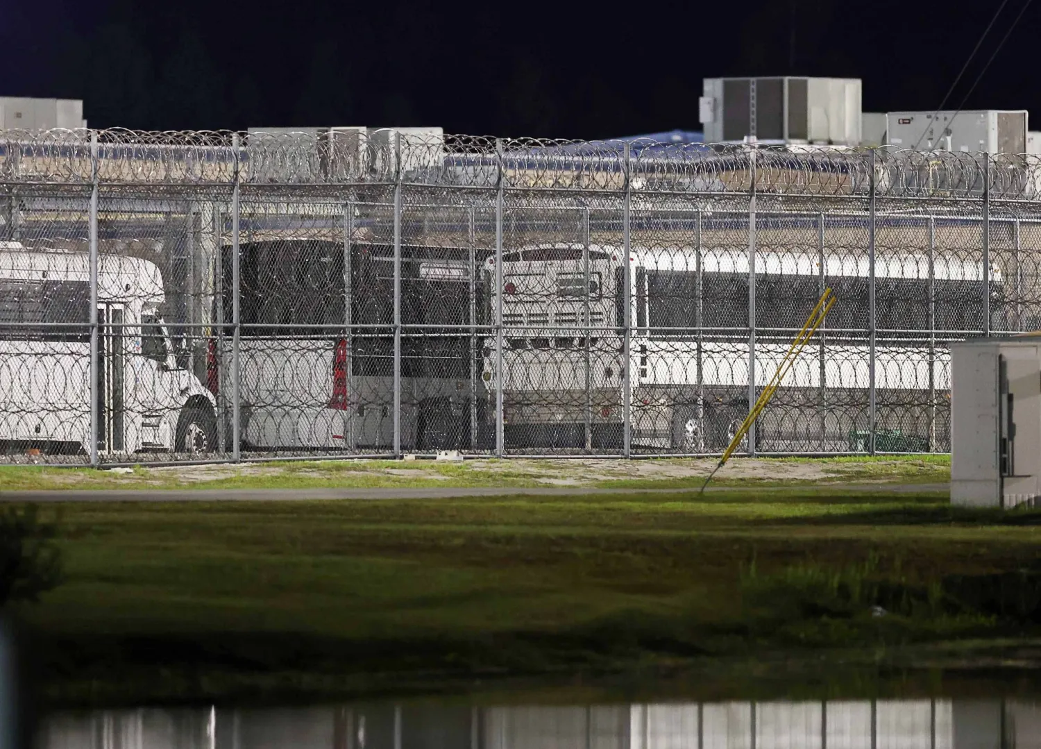 مركز الاحتجاز في ولاية جورجيا الأميركية حيث جرى احتجاز مئات العمال الكوريين الجنوبيين (إ.ب.أ)