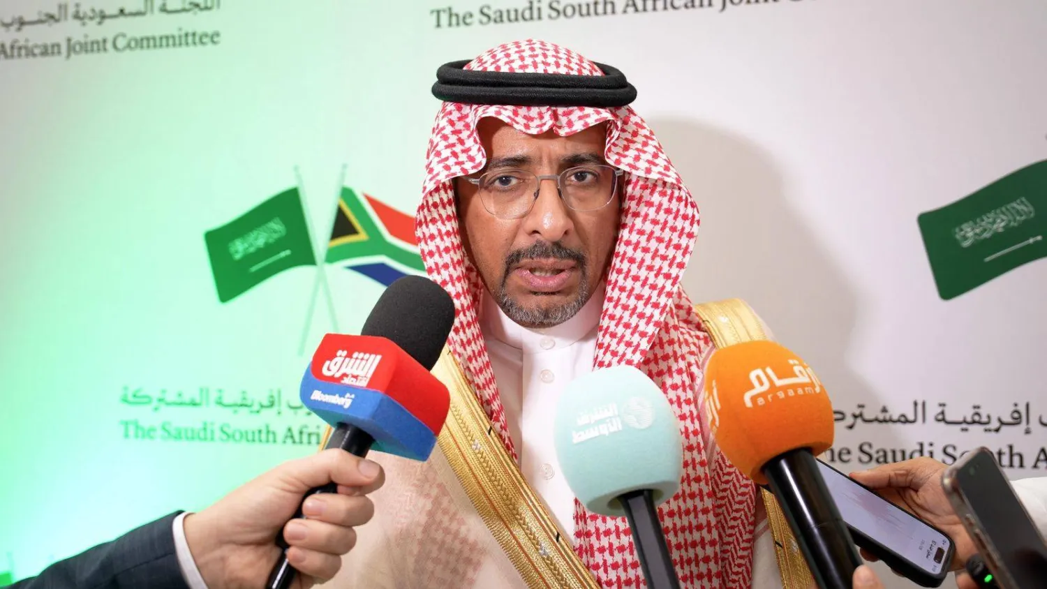 وزير الصناعة والثروة المعدنية السعودي يتحدث إلى الصحافيين (تركي العقيلي)