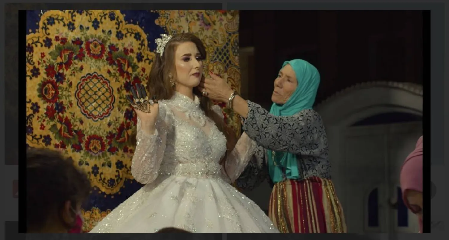 مشهد من فيلم «ماشطات» التونسي (تانيا الخوري)
