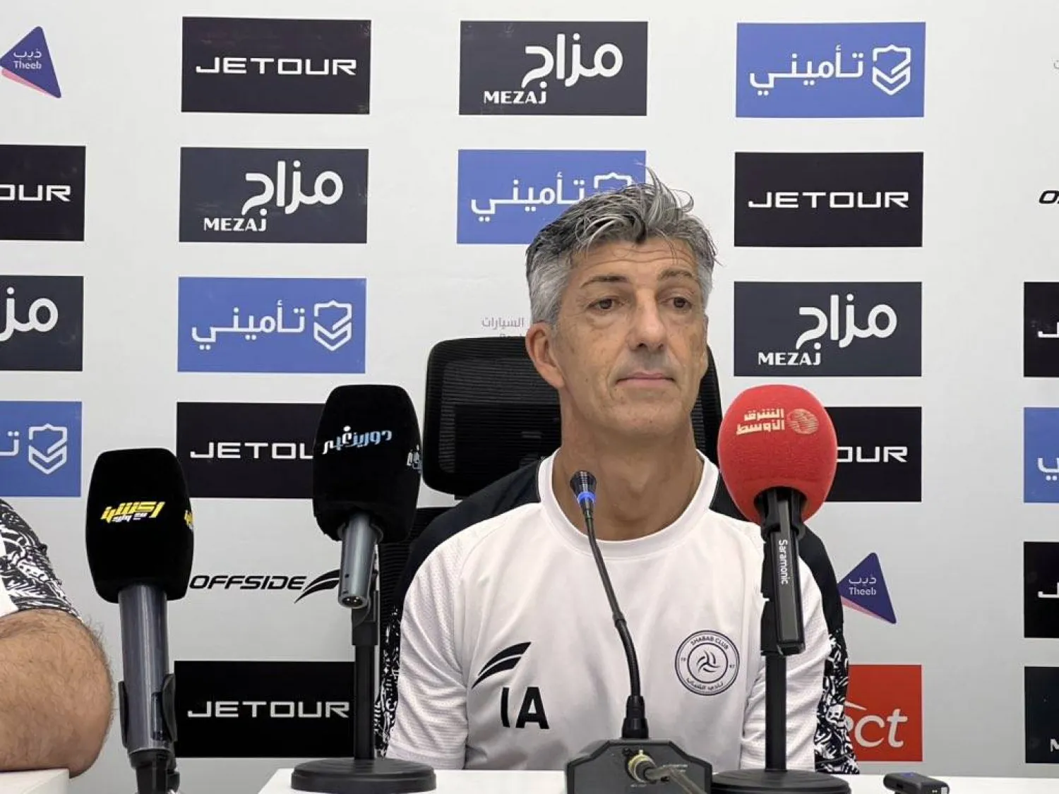 إيمانول ألغواسيل مدرب نادي الشباب (الشرق الأوسط)