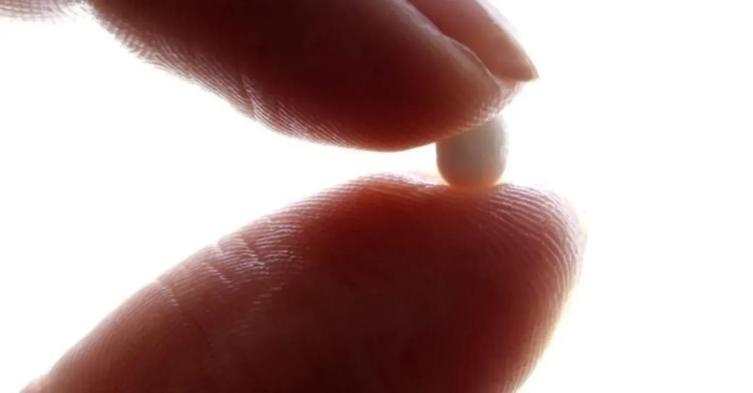 إحدى حبوب منع الحمل (أرشيفية - «رويترز»)