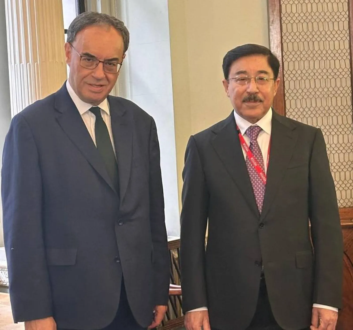 محافظ البنك المركزي علي العلاق ونظيره البريطاني أندرو بيلي (البنك المركزي العراقي)