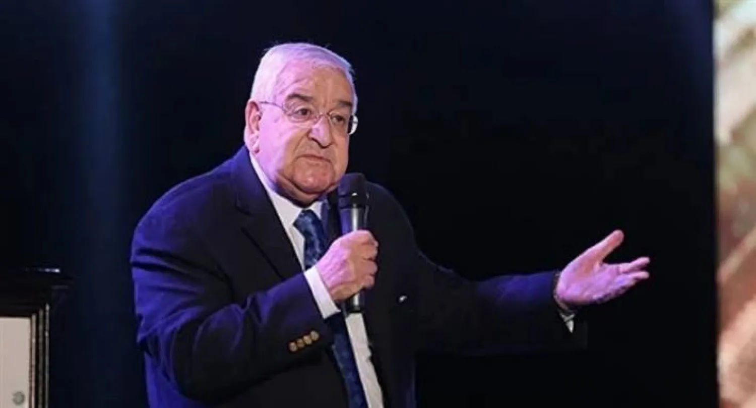 محمد عبد العزيز في إحدى الفعاليات الفنية (يوتيوب)