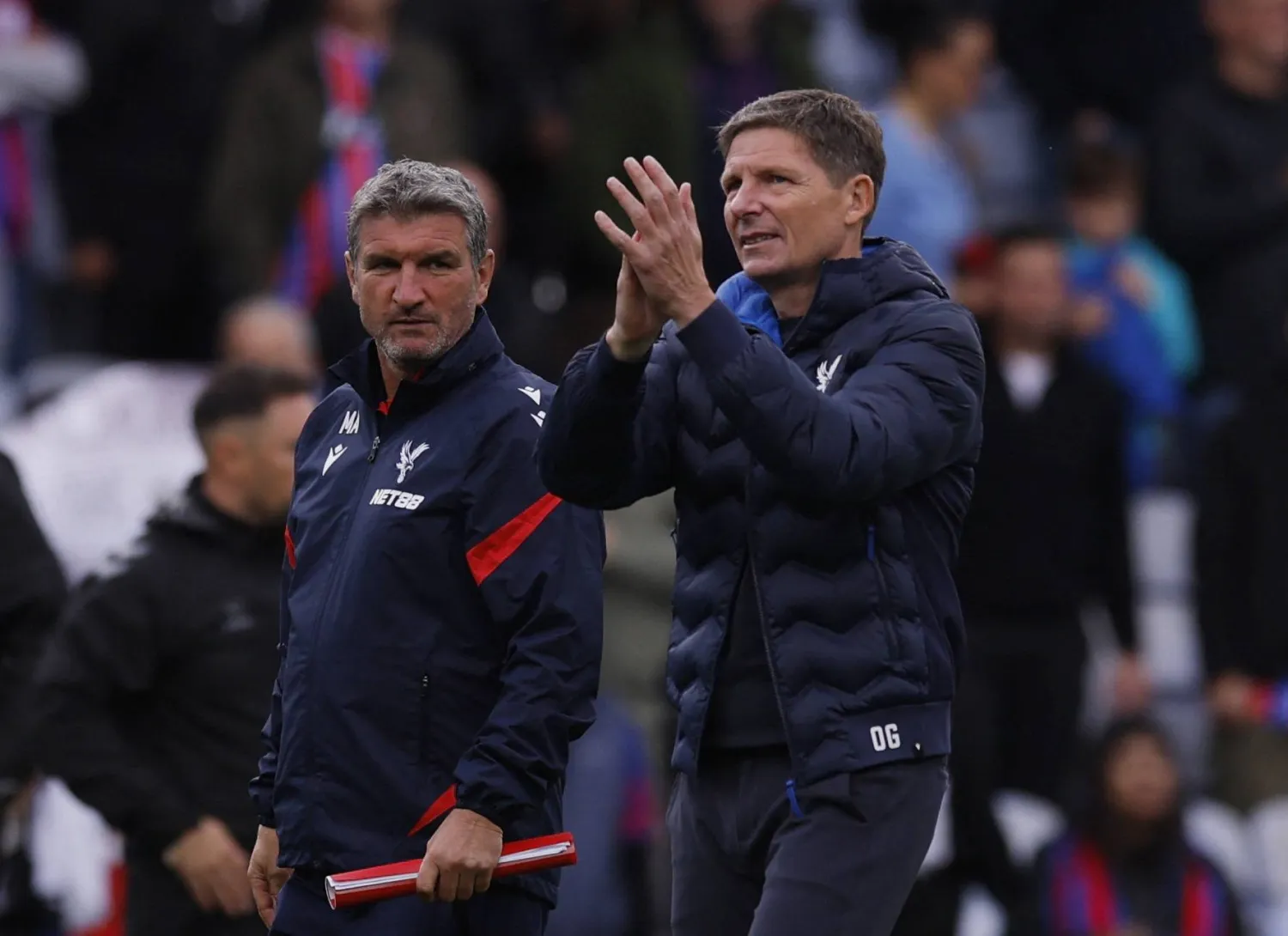 أوليفر غلاسنر مدرب كريستال بالاس (رويترز)