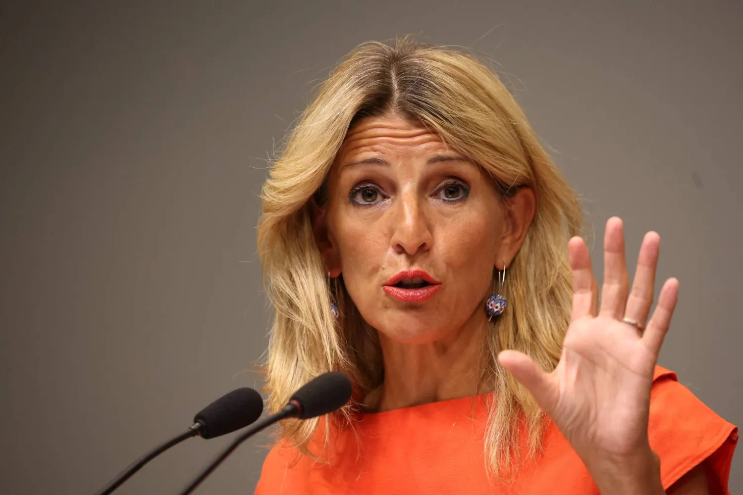 نائبة رئيس الوزراء الإسباني يولاندا دياز (أرشيفية - رويترز)