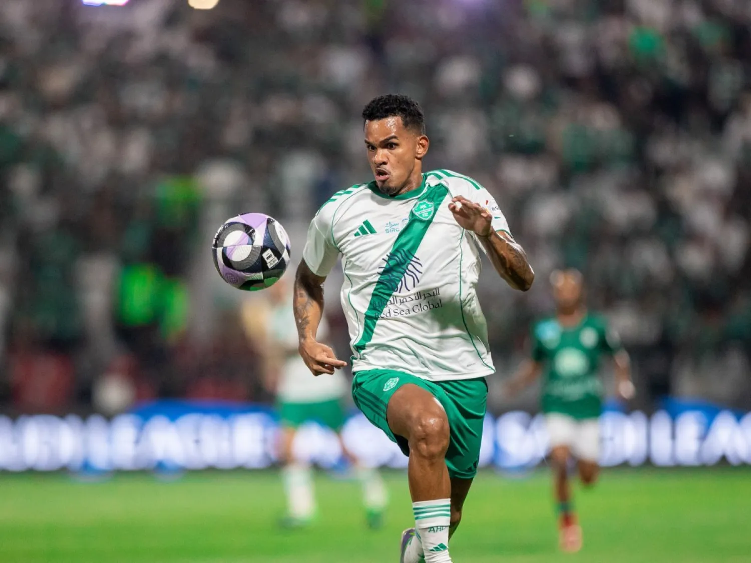 جالينو لاعب الأهلي لاستعادة ذاكرة التألق الآسيوي (تصوير: عيسى الدبيسي)