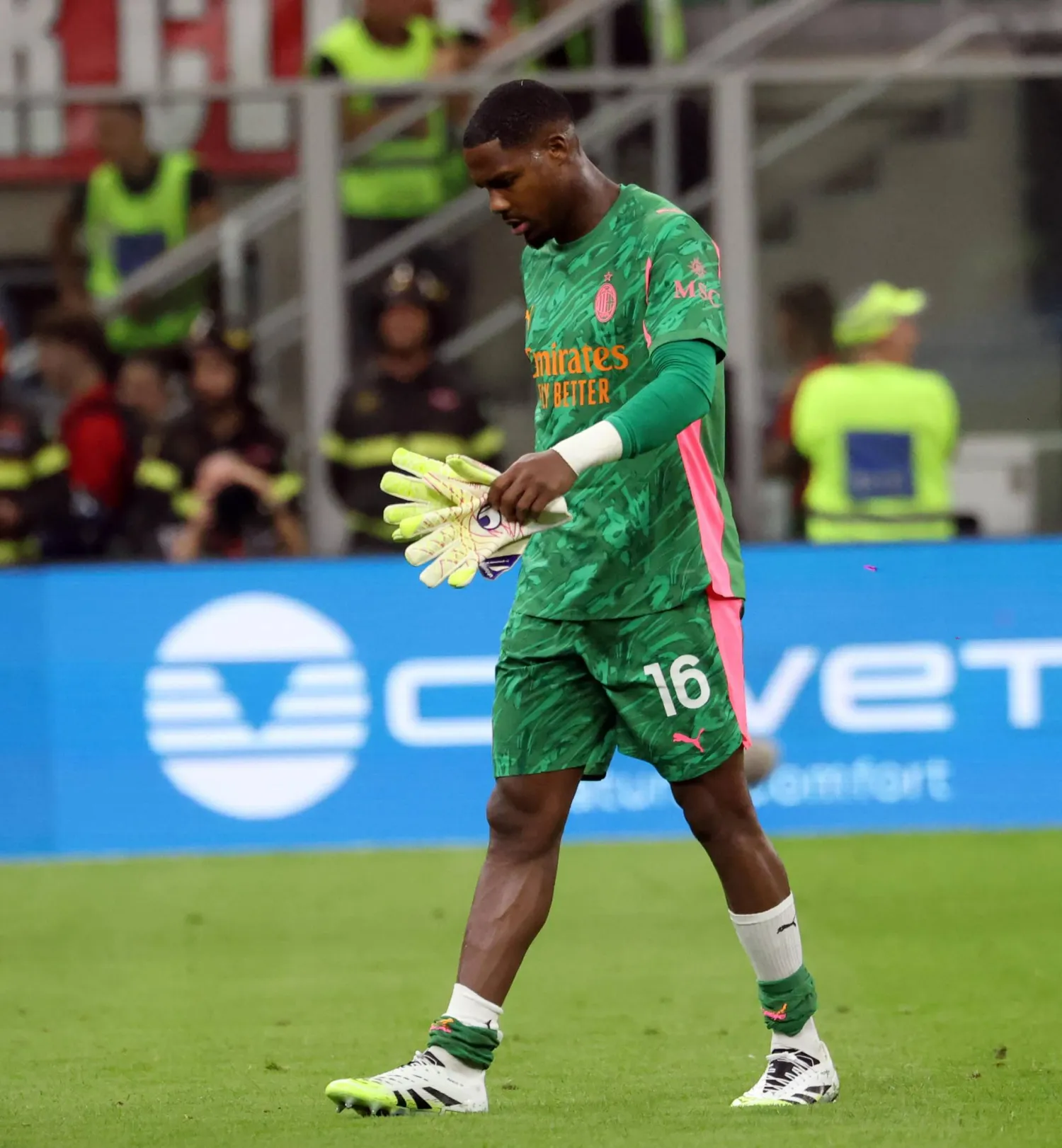 مايك مانيان (إ.ب.أ)