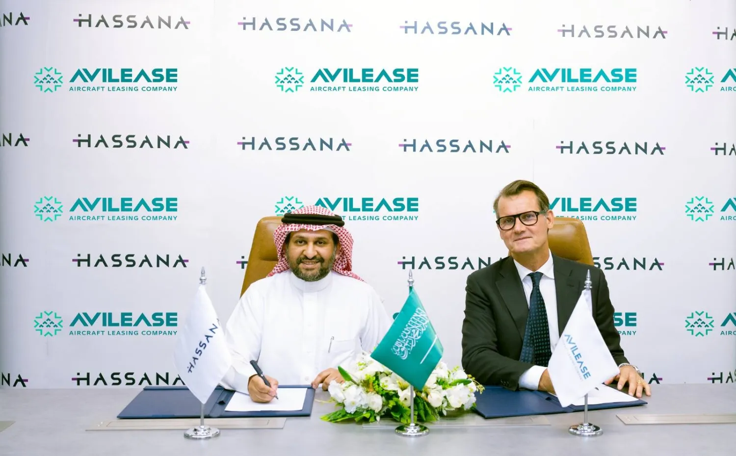 جانب من الاتفاقية بين «حصانة» و» أفيليس» (الشرق الأوسط)