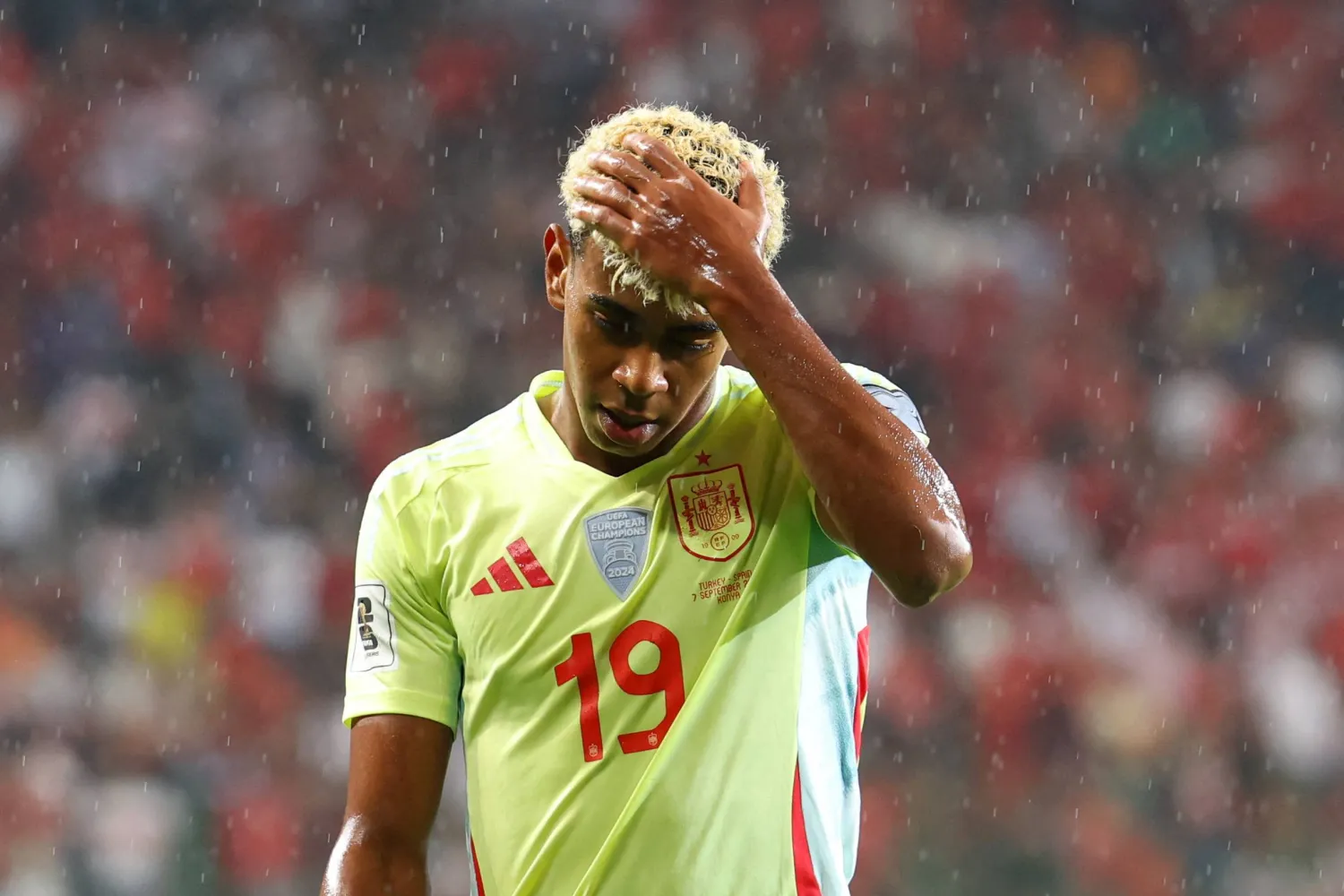 لامين يامال أصيب رفقة منتخب إسبانيا (رويترز)