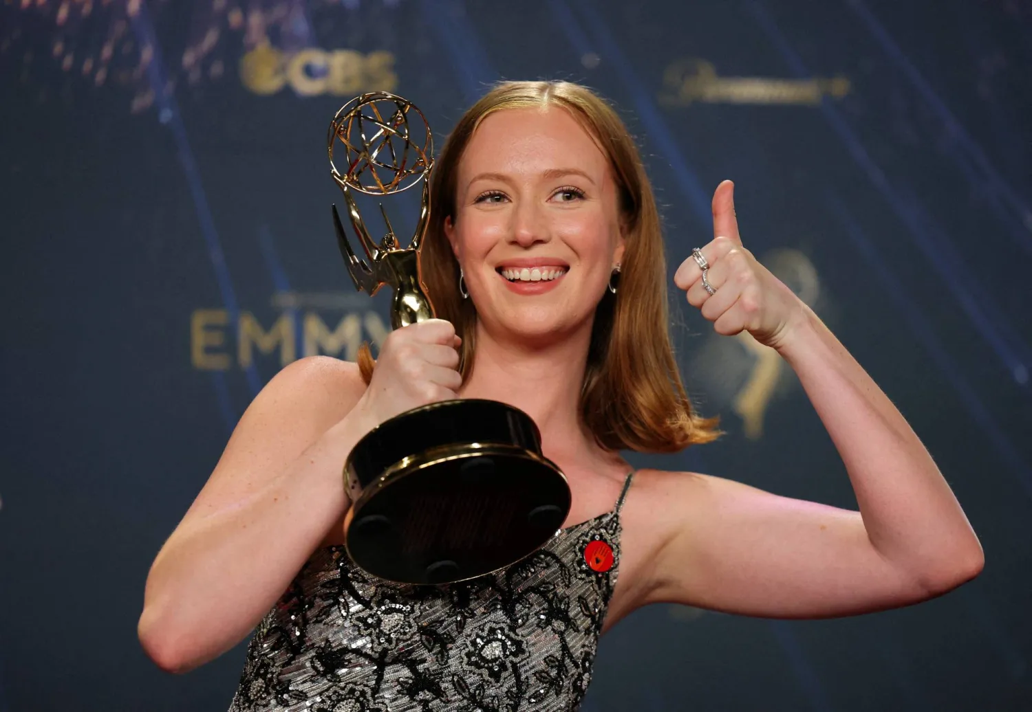 الممثلة اليهودية الأميركية هانا أينبندر المناهضة للحرب الإسرائيلية على غزة (رويترز)