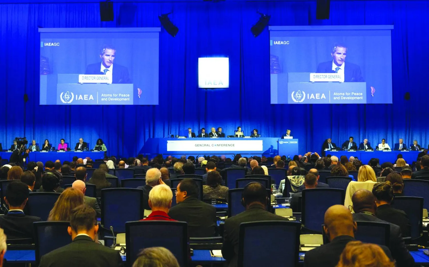 رافاييل غروسي يتحدث خلال مؤتمر «الوكالة الدولية للطاقة الذرية» في فيينا يوم 15 سبتمبر 2025 (أ.ف.ب)