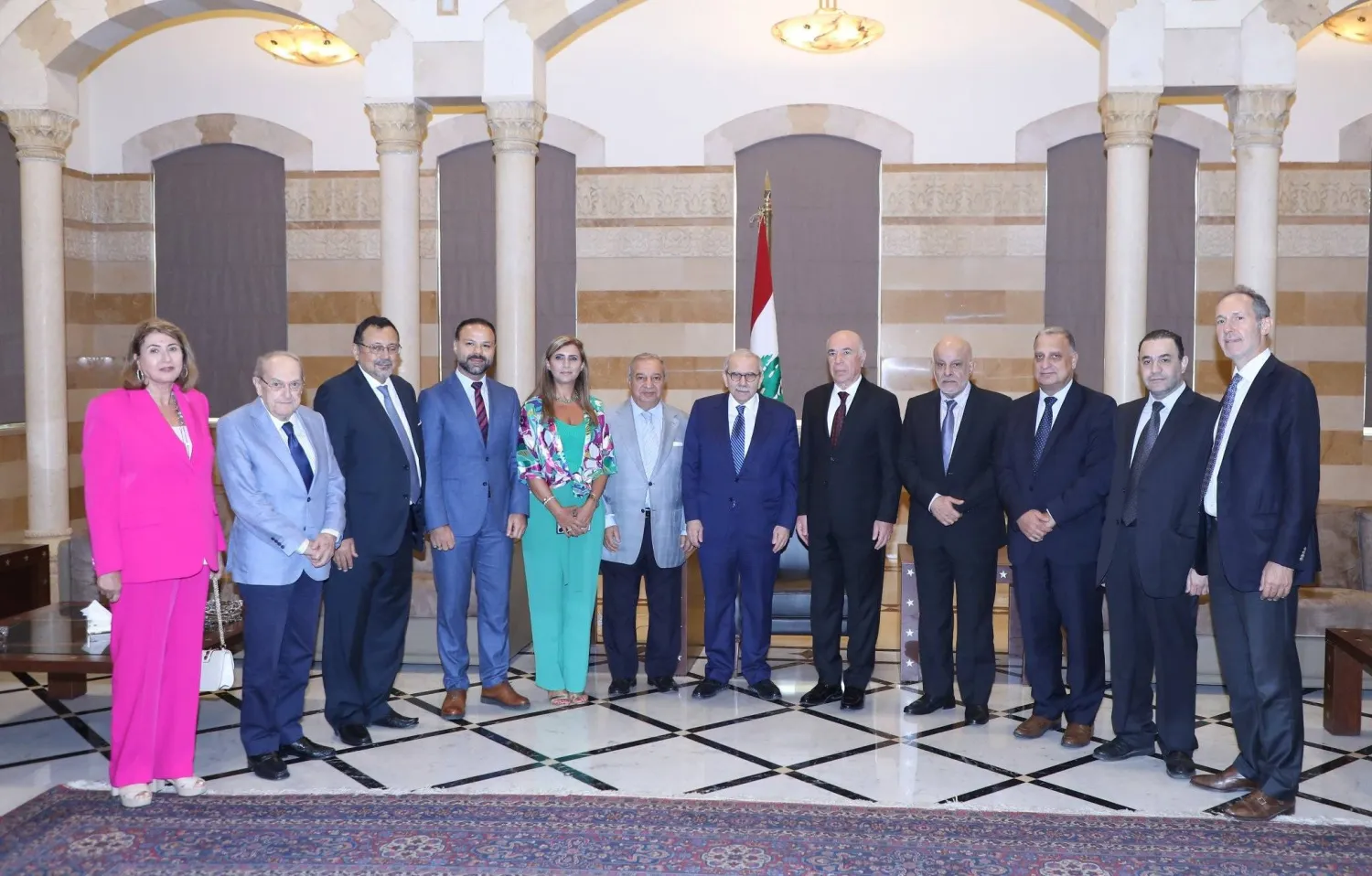 سلام مستقبلاً وفد نقابة الصحافة في السراي الثلاثاء (إكس)