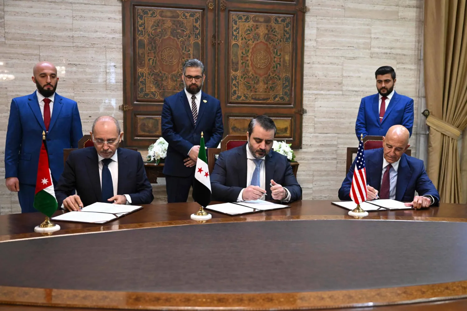 توقيع اتفاق في دمشق لخطة مدعومة من الأردن والولايات المتحدة لإعادة الهدوء إلى محافظة السويداء (أ.ف.ب)