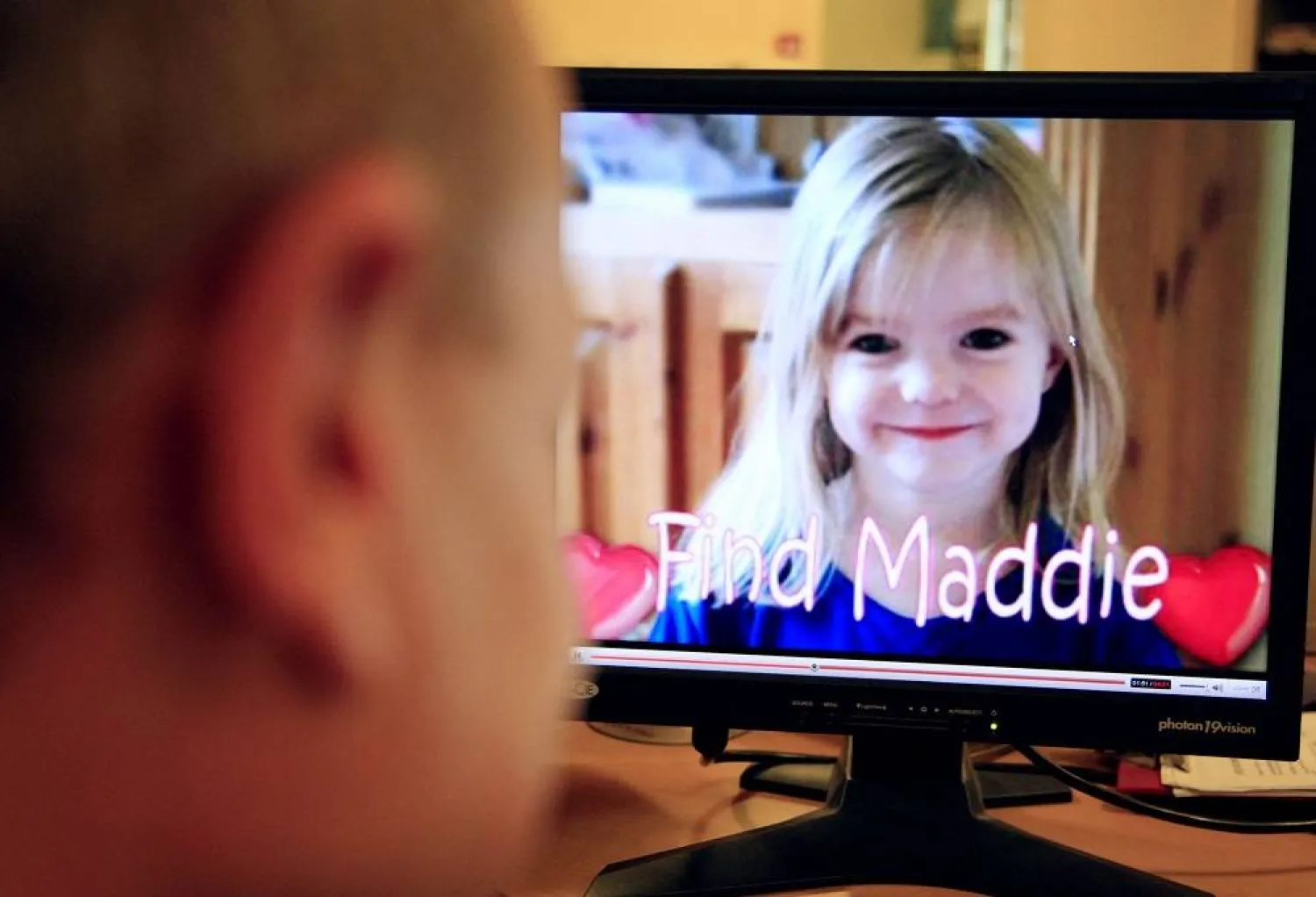 A picture of Madeleine McCann, who disappeared on a family holiday in Portugal, appears on a computer screen on the YouTube Internet site, 10 August 2007 in Paris. (AFP)
