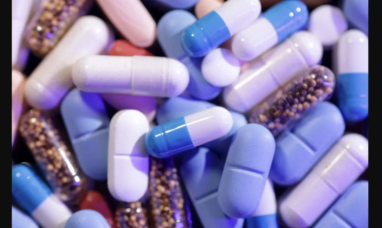 فيتامين «بي 12» والمغنسيوم ضروريان لإنتاج الطاقة في الجسم (رويترز)