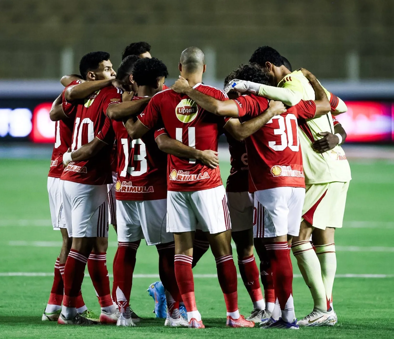الأهلي أعلن عن مرض لاعبه إمام عاشور بعدوى فيروسية وإصابة «زيزو» في العضلة الضامة (حساب الأهلي على فيسبوك)