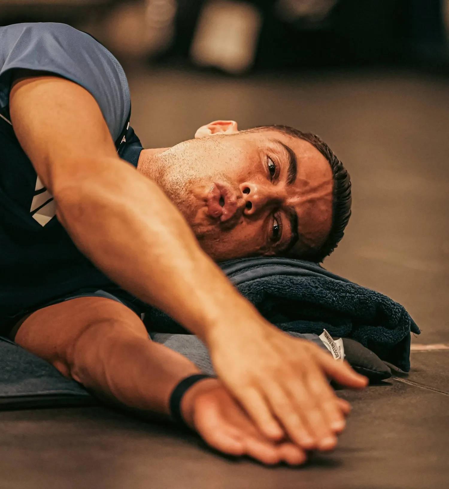 رونالدو اكتفى بأداء تدريبات خفيفة قبل المغادرة (نادي النصر)