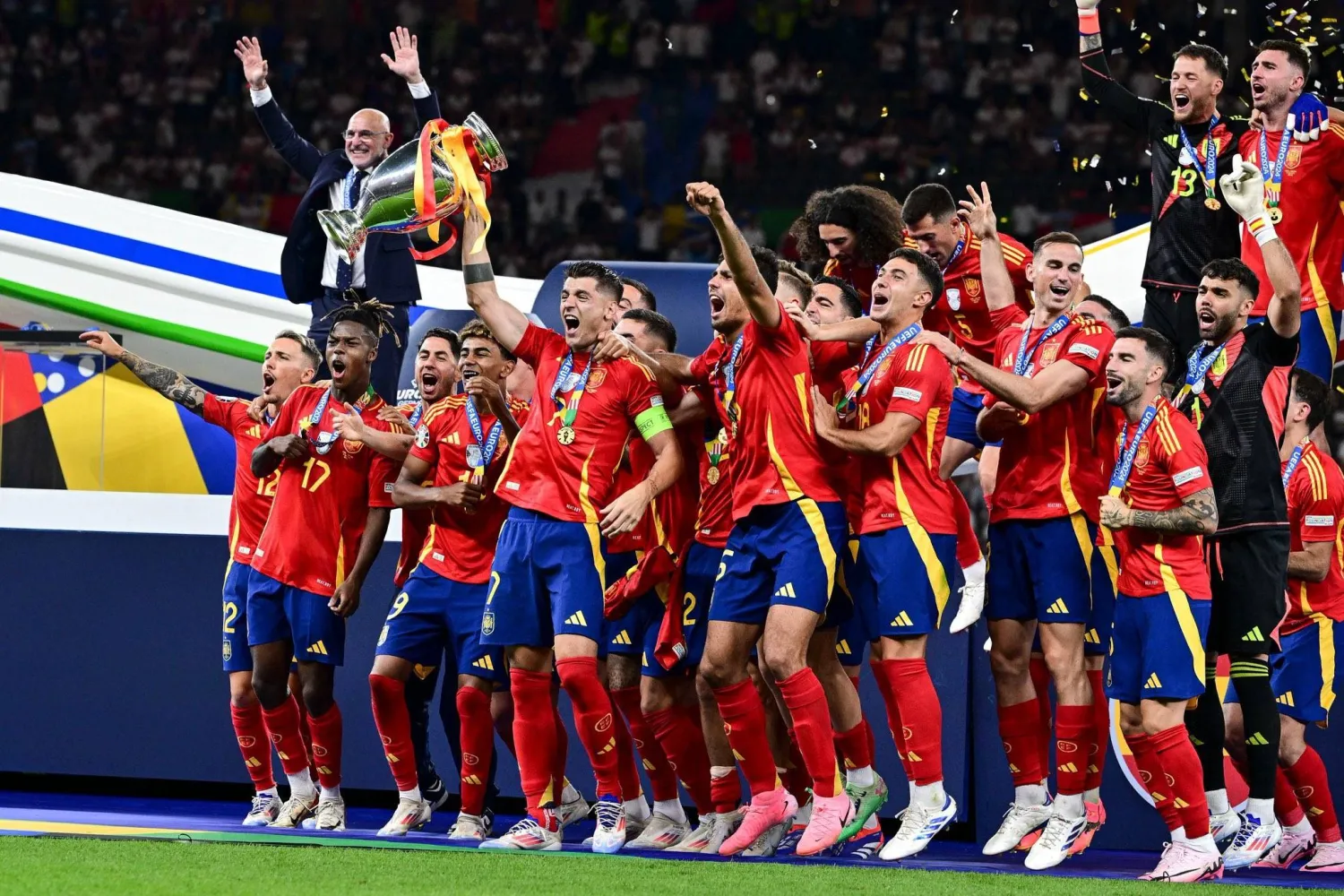 إسبانيا تستعيد المركز الأول في تصنيف الفيفا (منتخب إسبانيا)