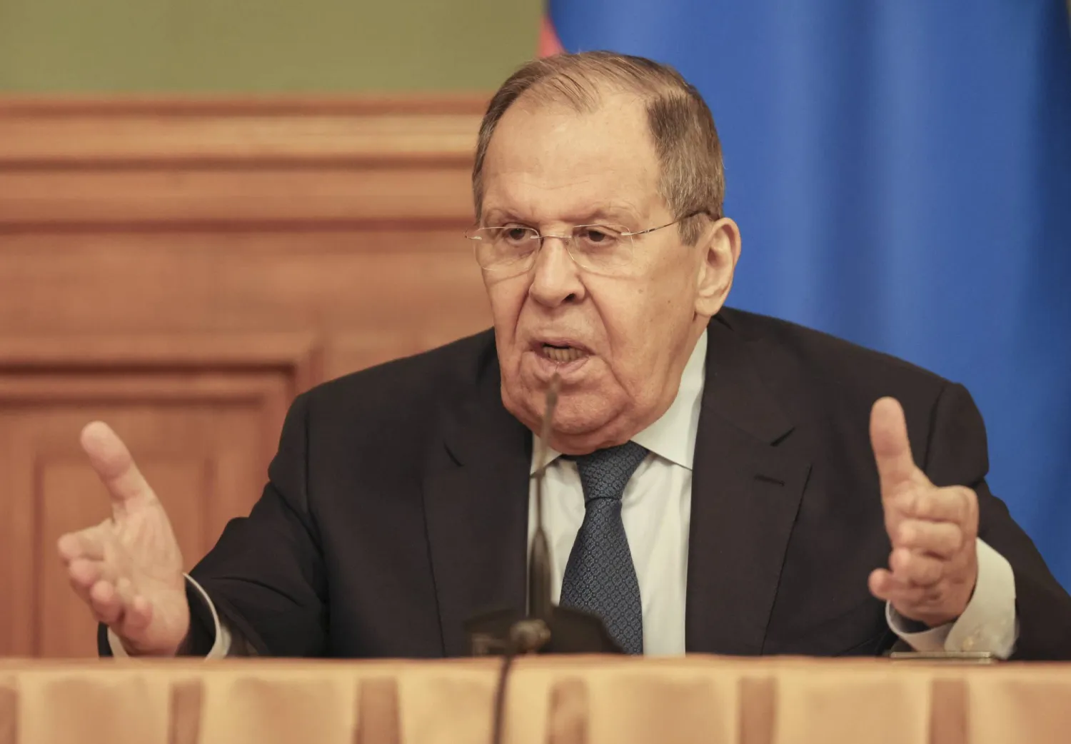 وزير الخارجية الروسي سيرغي لافروف يحضر مؤتمراً صحافياً في موسكو 9 سبتمبر 2025 (إ.ب.أ)