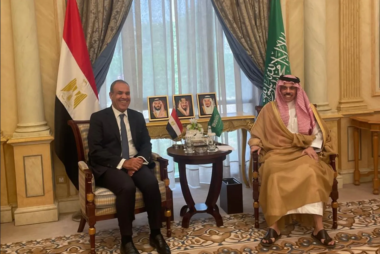 وزير الخارجية السعودي خلال استقباله نظيره المصري (الخارجية المصرية)