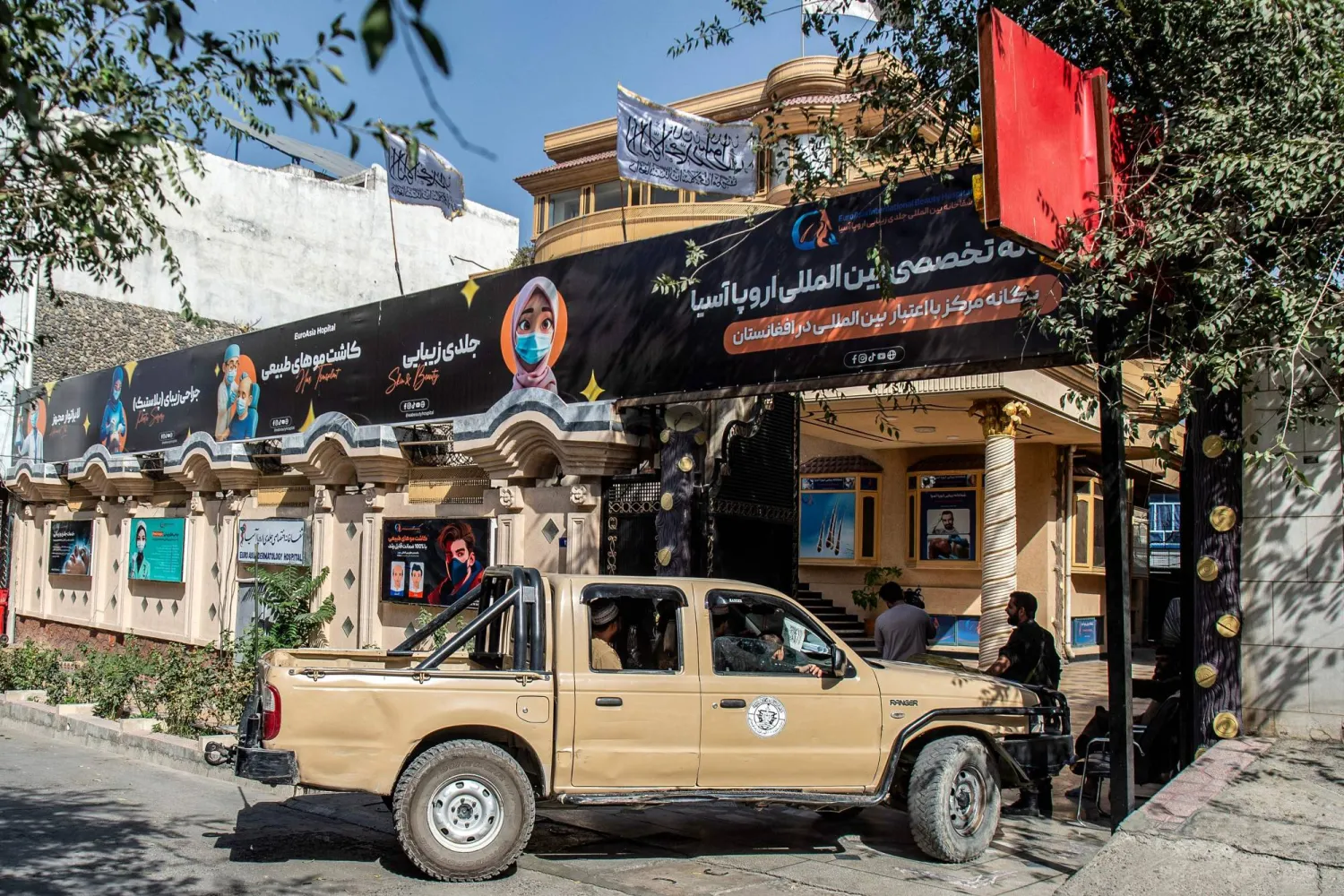 سيارة تابعة لحركة «طالبان» (أ.ف.ب)