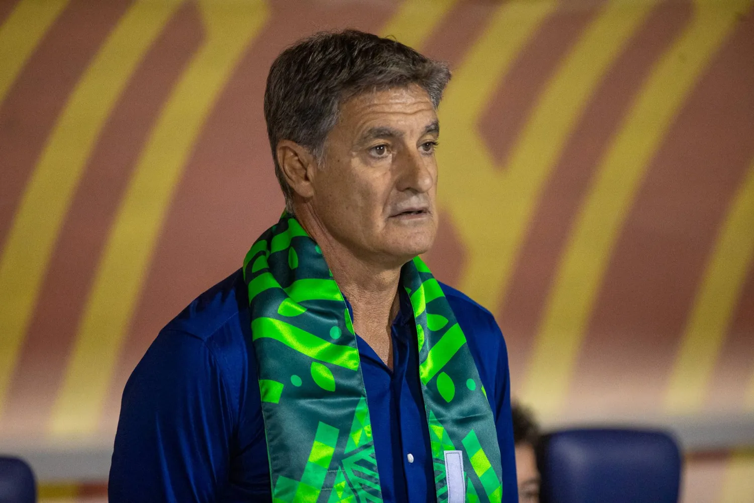 الإسباني ميشيل غونزاليس مدرب فريق القادسية (تصوير: عيسى الدبيسي)