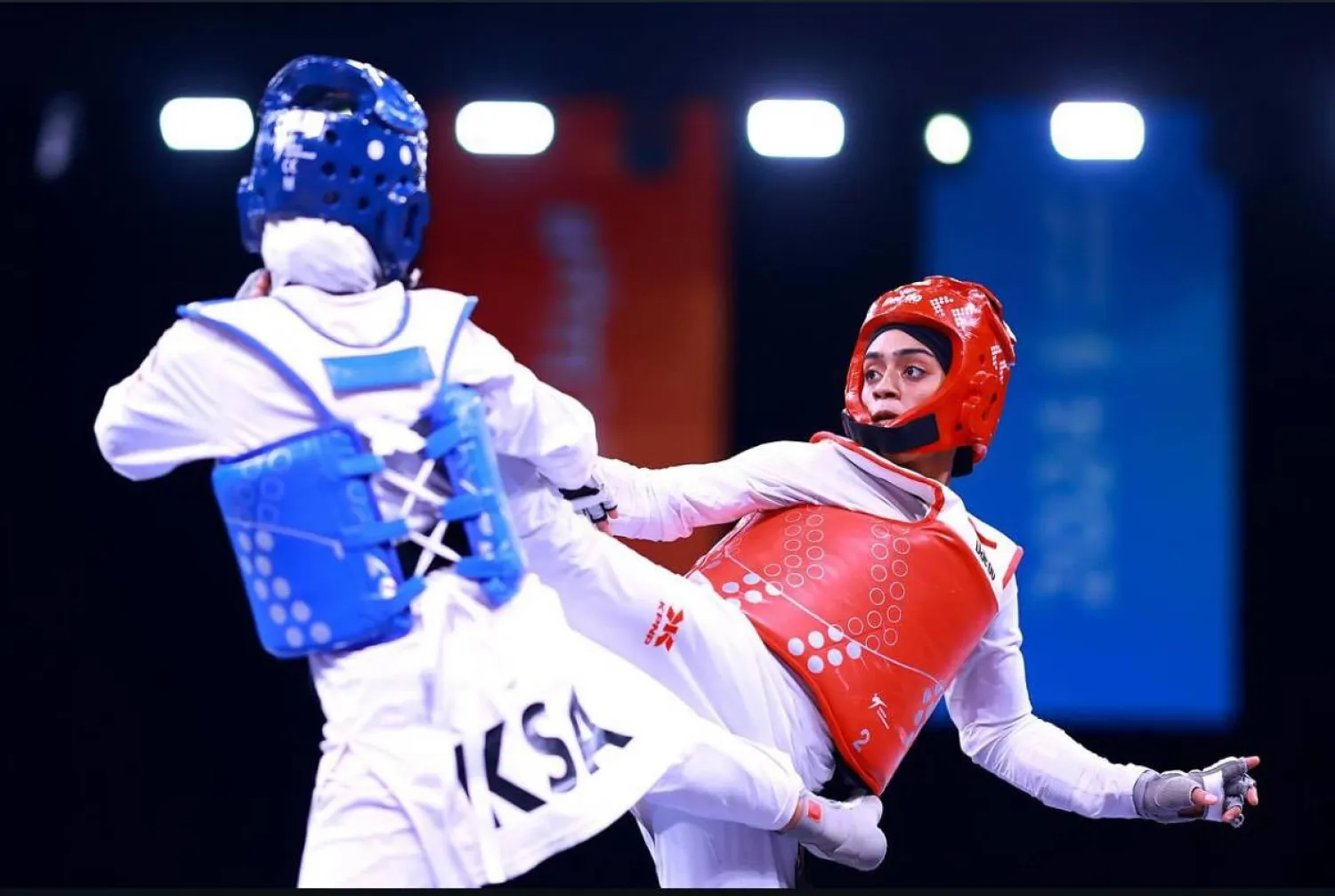 المقاتلة السعودية إيثار حيان ستواجه المصرية مروى عبدالمنعم في نوفمبر (الشرق الأوسط)