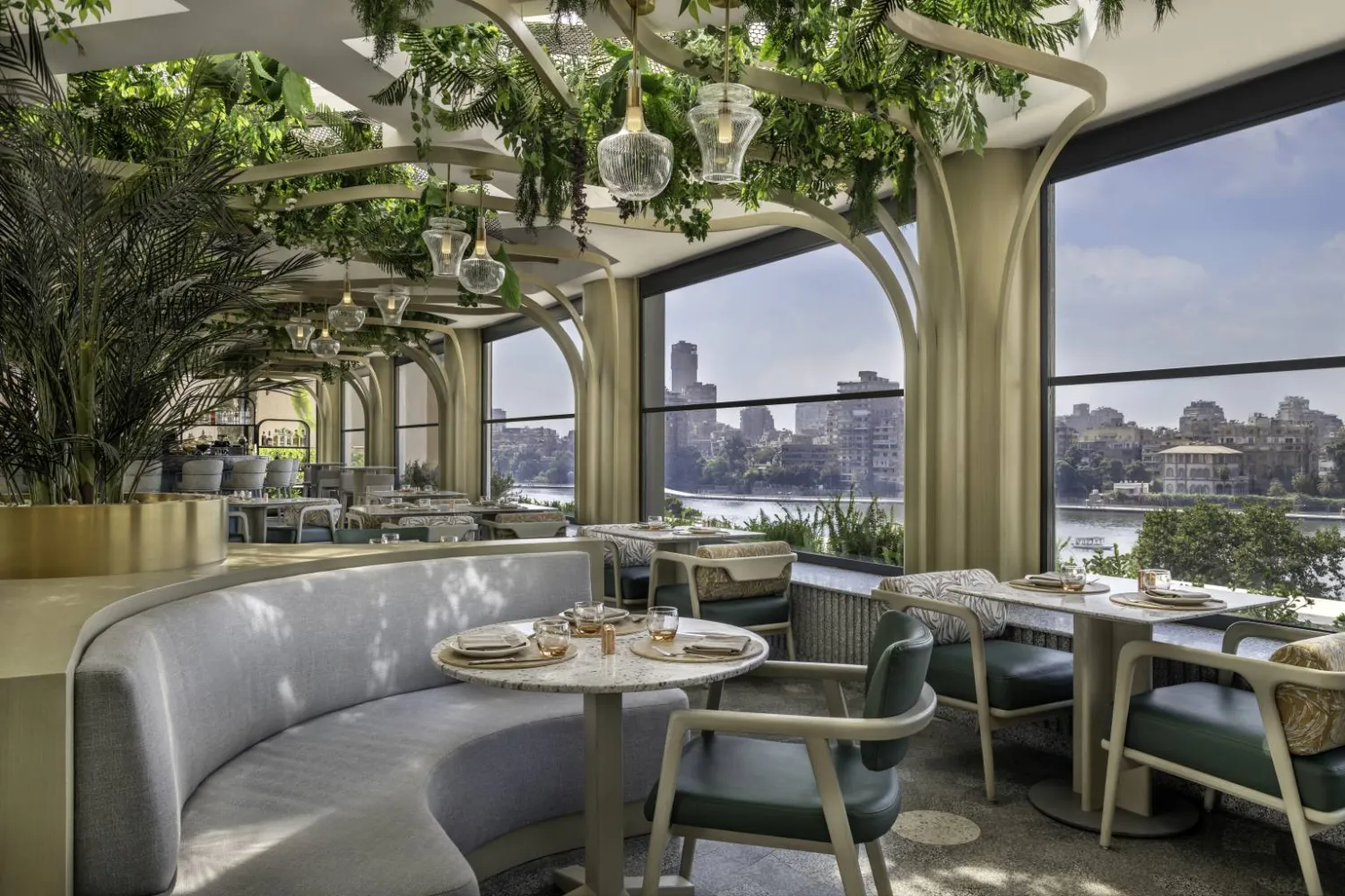 «جايدا»... الأطباق المصرية واللبنانية على ضفاف النيل