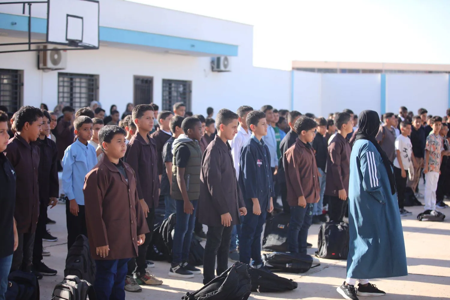 طابور الصباح بمدرسة في بنغازي بشرق ليبيا (مراقبة التربية والتعليم في بنغازي)