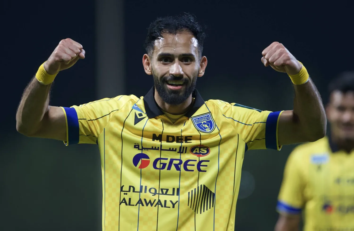 مندش محتفلاً بهدفه الأول في شِباك الفيصلي (تصوير: نايف العتيبي)