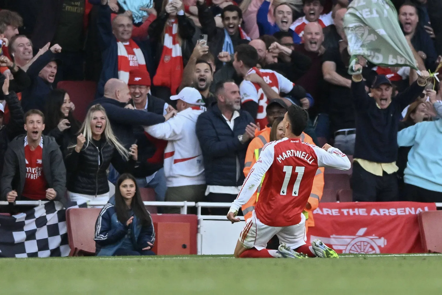 غابرييل مارتينيلي نجم فريق آرسنال (إ.ب.أ)