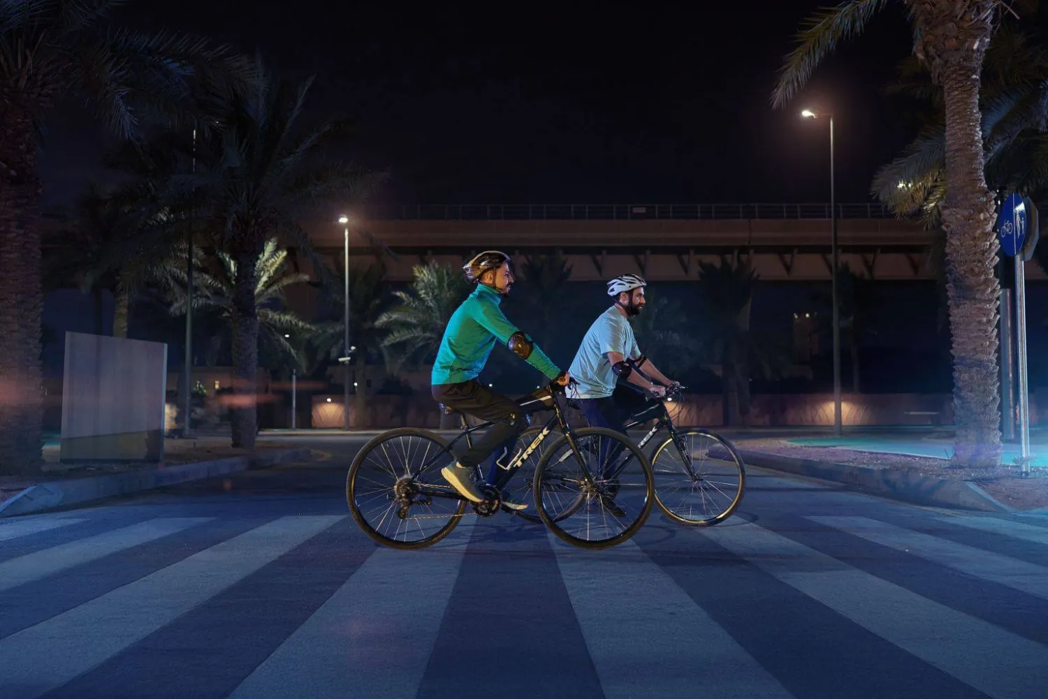 المحتفلون من جميع الأعمار سيتمكنون من التفاعل مع برامج المسار الرياضي (الشرق الأوسط)