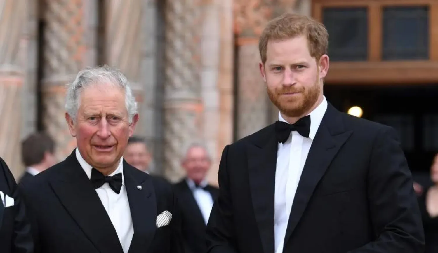 الملك تشارلز ونجله هاري (أرشيفية- أ.ف.ب)