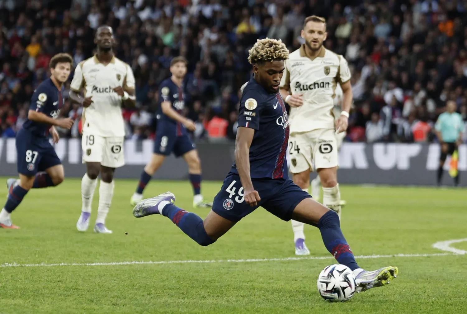 إبراهيم مباي (رويترز)