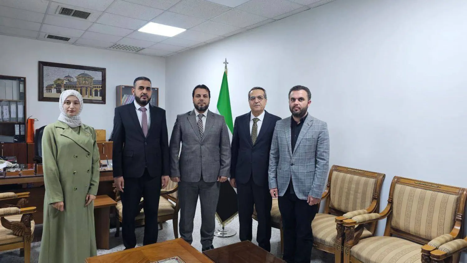 أعضاء اللجان الفرعية في الحسكة والرقة مع رئيس اللجنة العليا لانتخابات مجلس الشعب (اللجنة العليا)